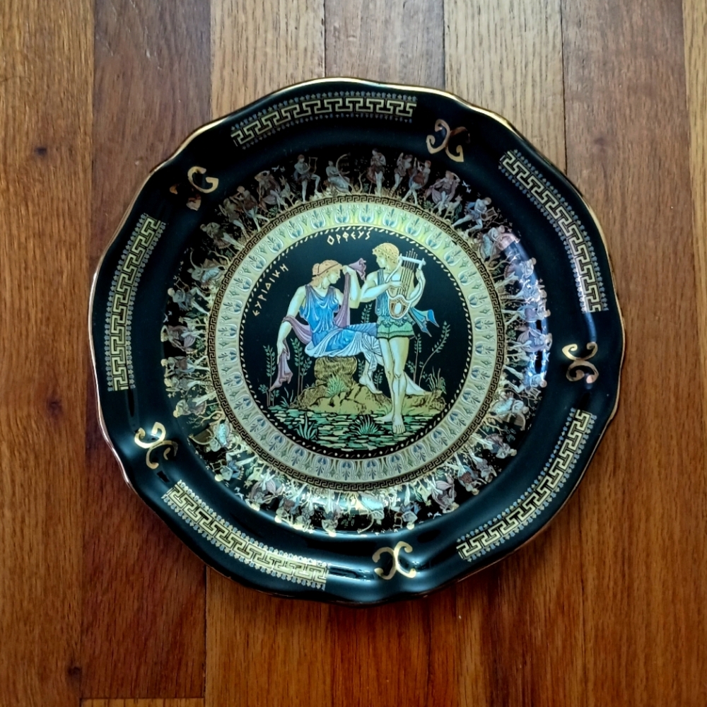 EUC Greek Handmade Dagounis Decorative Plate in 24K Gold
